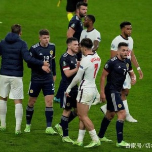 在线游戏-英格兰队惨败苏格兰队，小组排名下滑(英格兰队惨败苏格兰队,小组排名下滑了)