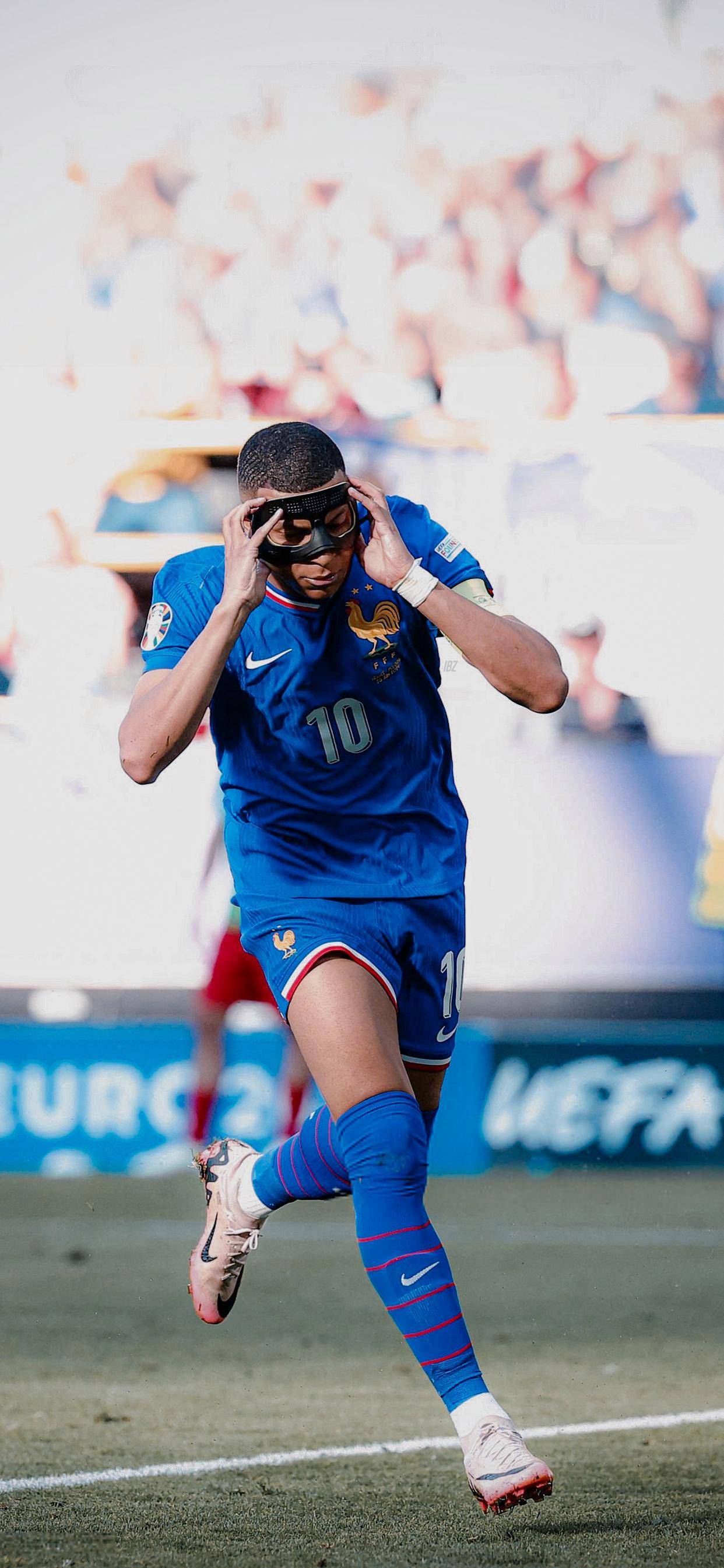 青训新秀崭露头角:皇马梅开二度领跑射手榜的简单介绍 青训新秀崭露头角:皇马梅开二度领跑射手榜的简单介绍